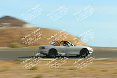 media/Jun-01-2025-CalClub SCCA (Sun) [[eae223c5dd]]/Group 1/Track Event 5/